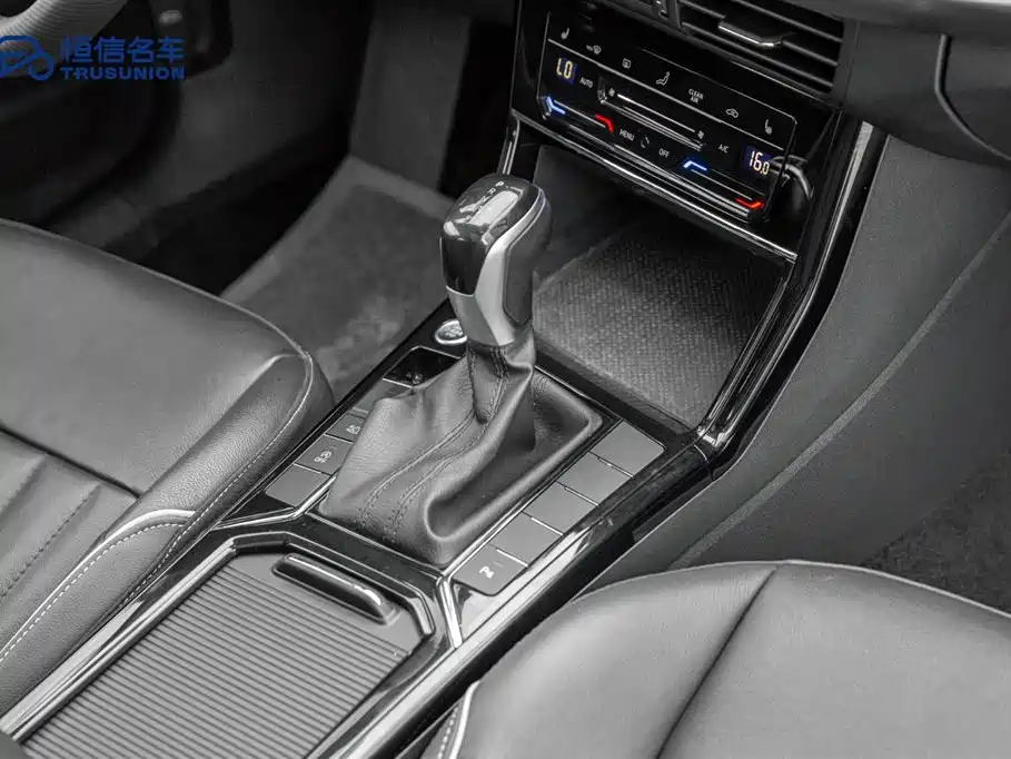 Passat 2023 Facelift 330TSI Starlight Elite Edition