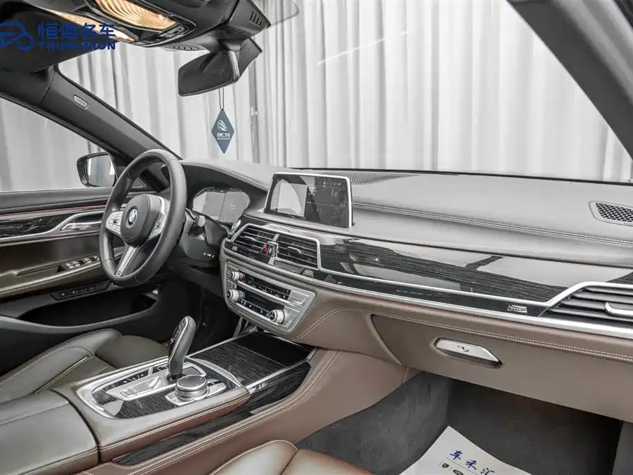 BMW 7 Series 2019 Facelift 730Li M Sport Package - фото 17
