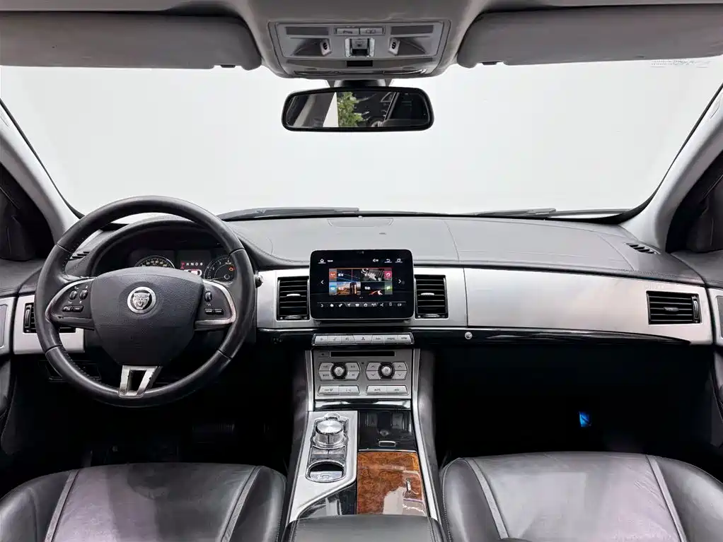 Jaguar XF 2013 3.0 SC