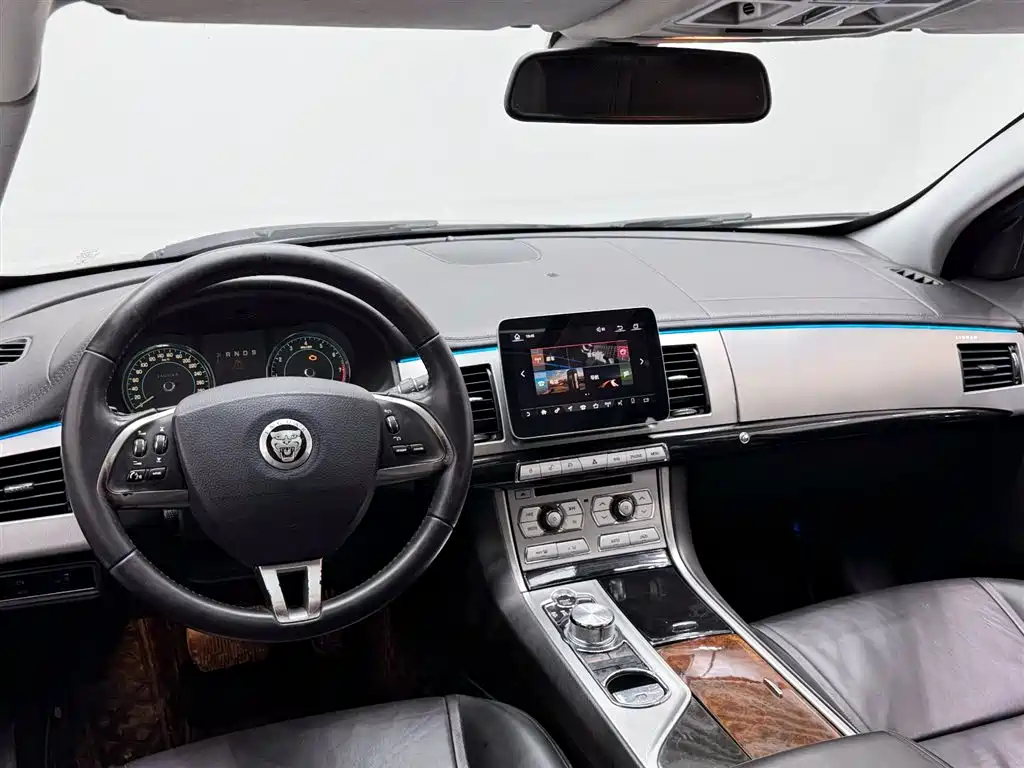 Jaguar XF 2013 3.0 SC
