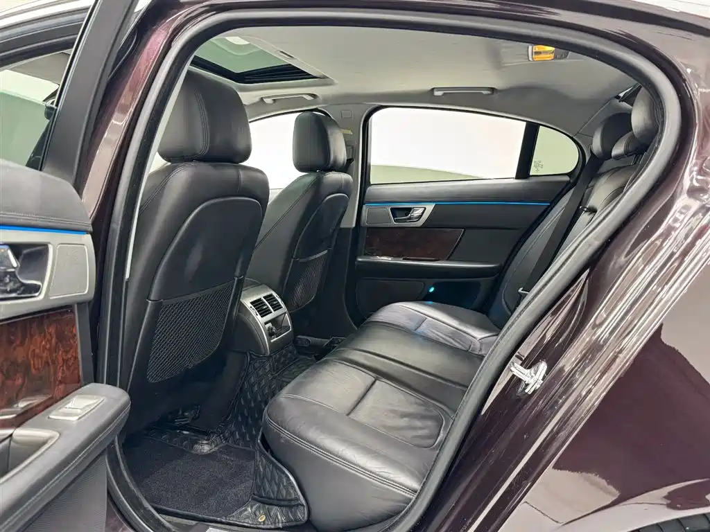 Jaguar XF 2013 3.0 SC