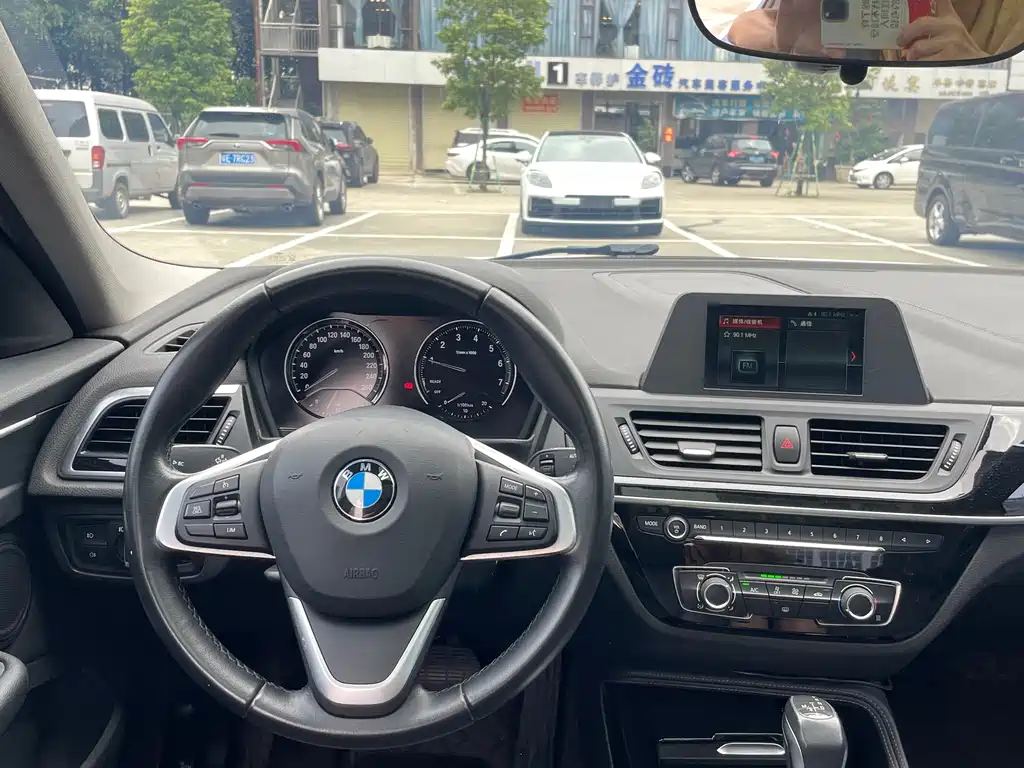 BMW 1 Series 2018 118i Sport