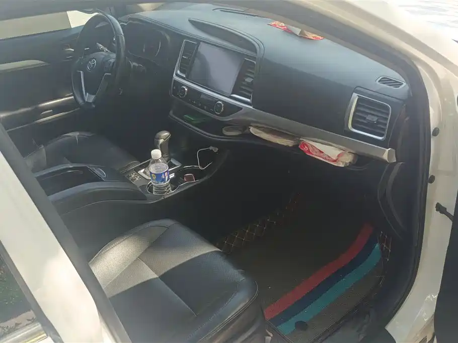 Highlander 2021 2.0T AWD Luxury 7-seater