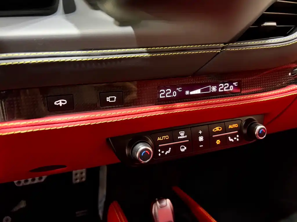 Ferrari F8 Tributo