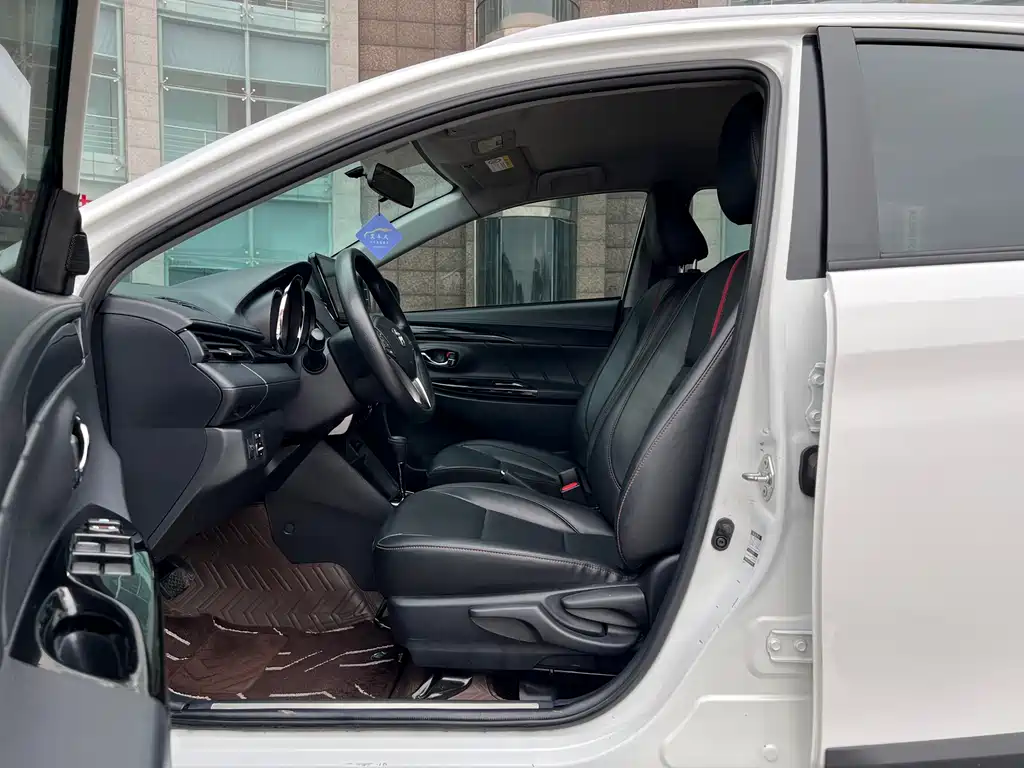 Toyota Yaris L Zhixuan X 2020 1.5L CVT Luxury Edition