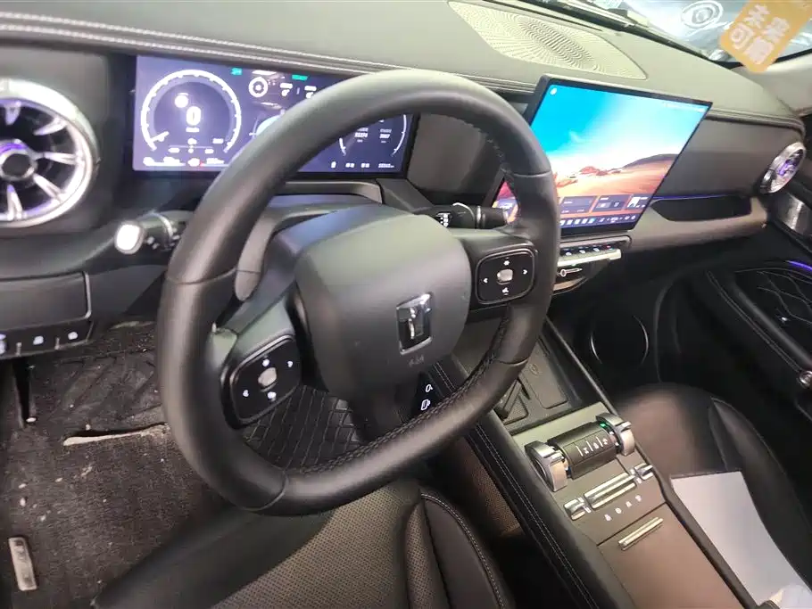 Tank 300 PHEV 2025 Hi4-T 37.1kWh