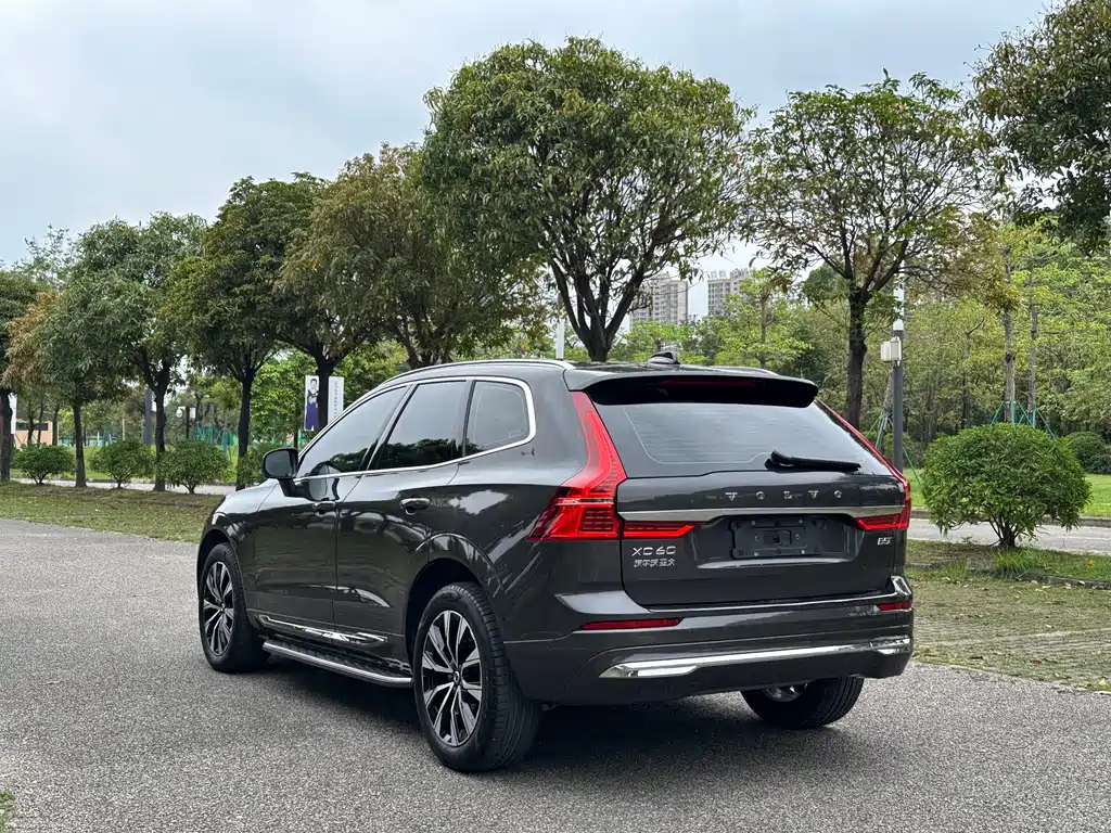 Volvo XC60 2024 B5 AWD Inscription