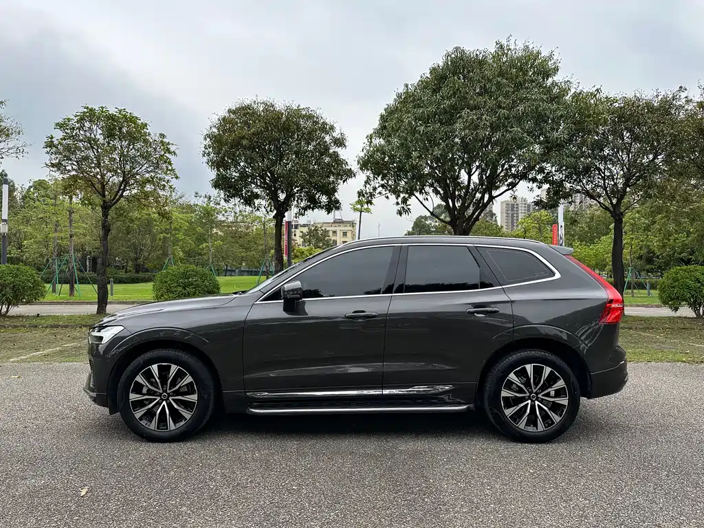 Volvo XC60 2024 B5 AWD Inscription