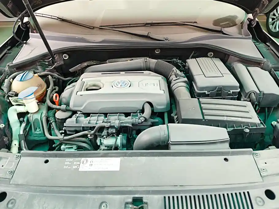 Volkswagen Passat 2013 2.0TSI DSG Yuzun Edition