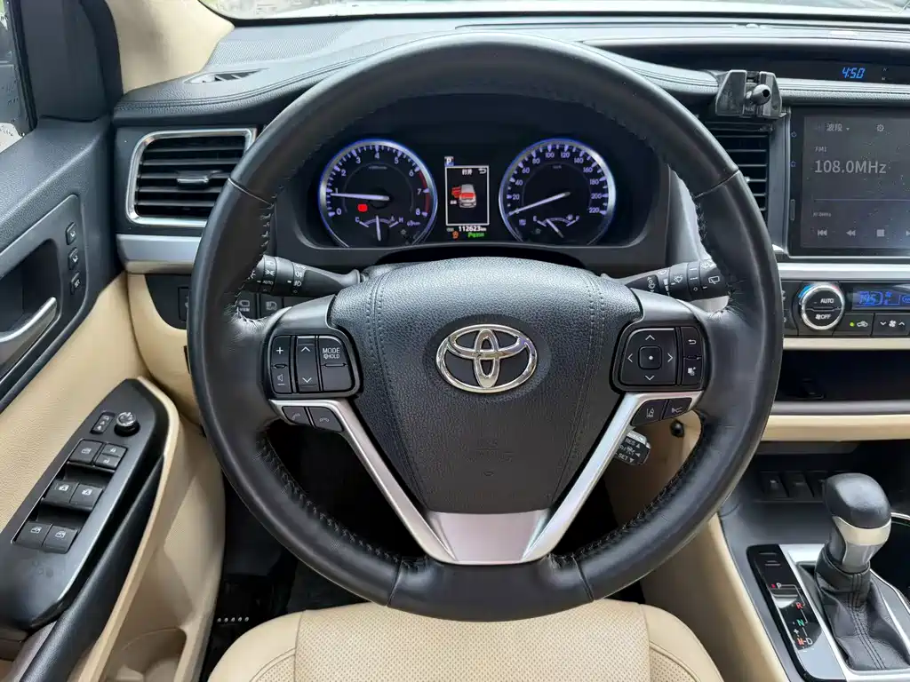 Toyota Highlander 2018 2.0T AWD Supreme Edition 7-Seater China V