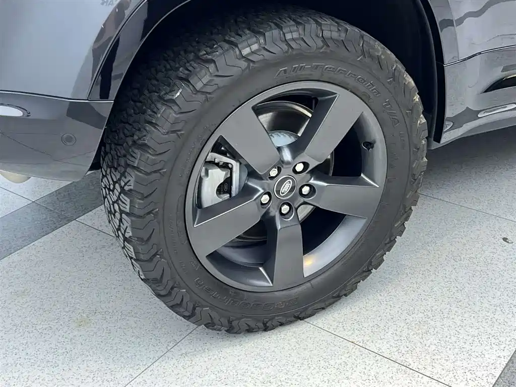 Land Rover Defender 2024 110 3.0T P400 X-DYNAMIC HSE
