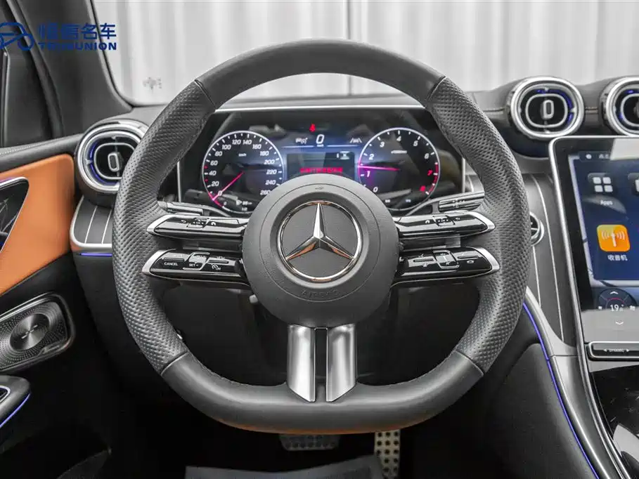 Mercedes-Benz GLC Coupe 2025 GLC 300 4MATIC Coupe SUV
