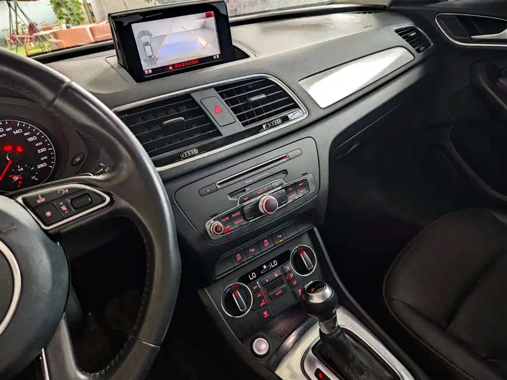 Audi Q3 2017 30 TFSI Fashion