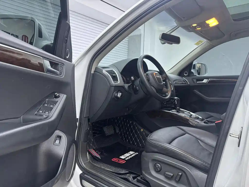 Audi Q5 2012 2.0 TFSI Technik