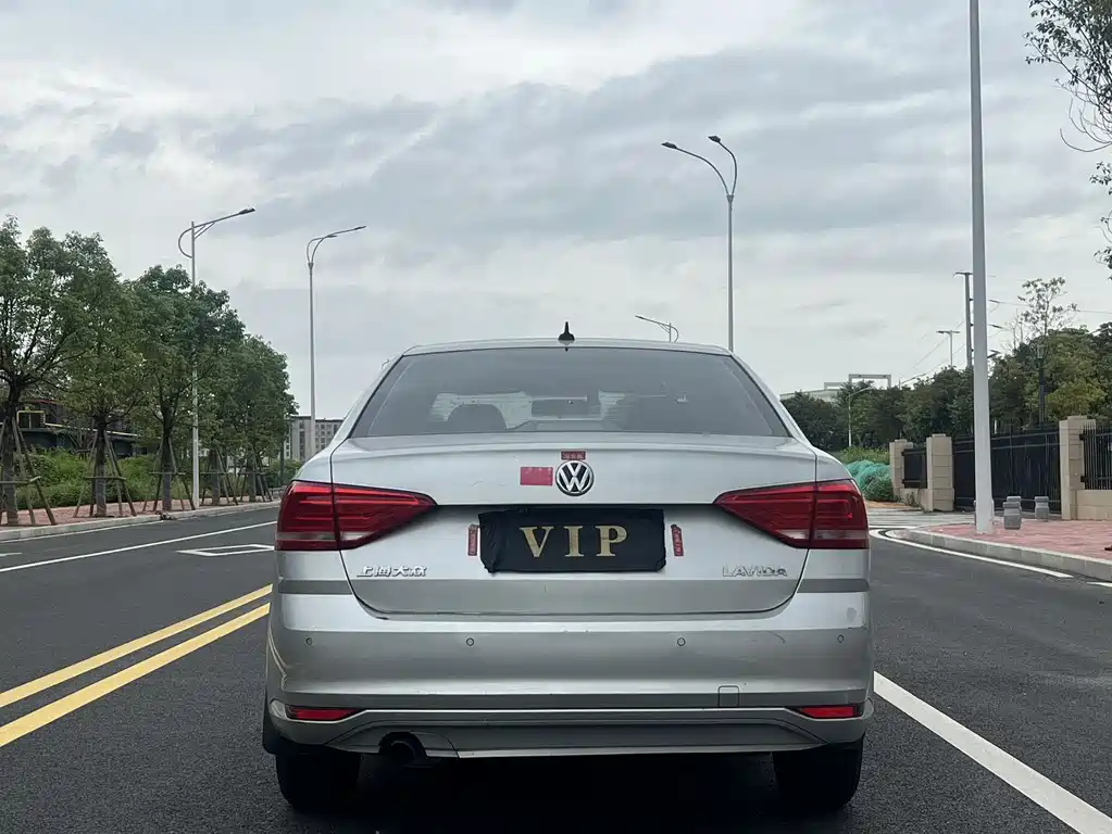 Lavida 2015 1.6L Automatic Fashion Edition