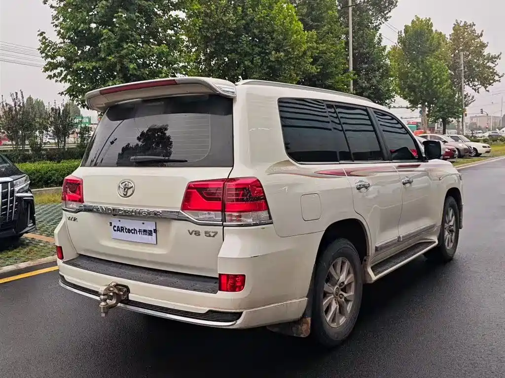 Land Cruiser (Import) 2019 5.7L Automatic