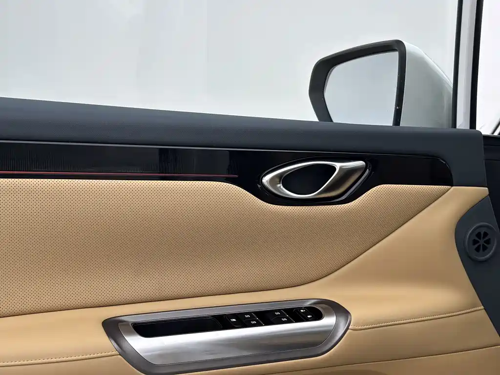 GAC Trumpchi E8 PHEV 2024 150km Longteng Guanghui Edition