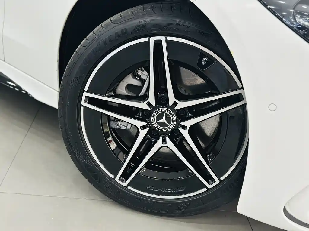 Mercedes-Benz C-Class 2024 C 260 L皓夜运动版