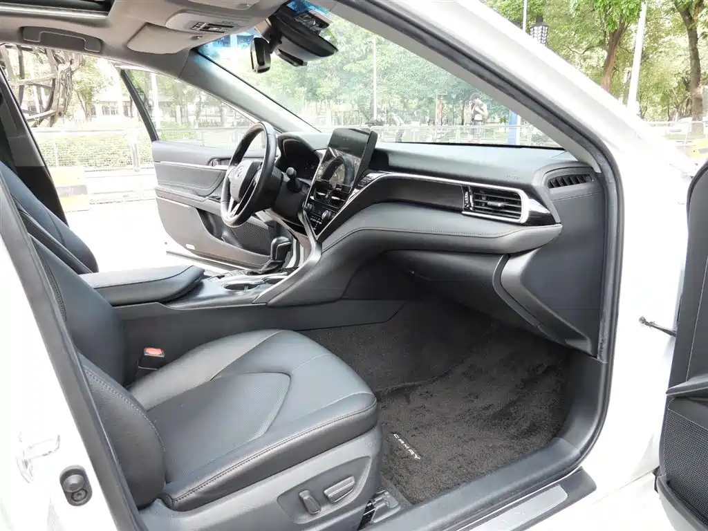2021 Toyota Camry 2.5G Luxury Edition