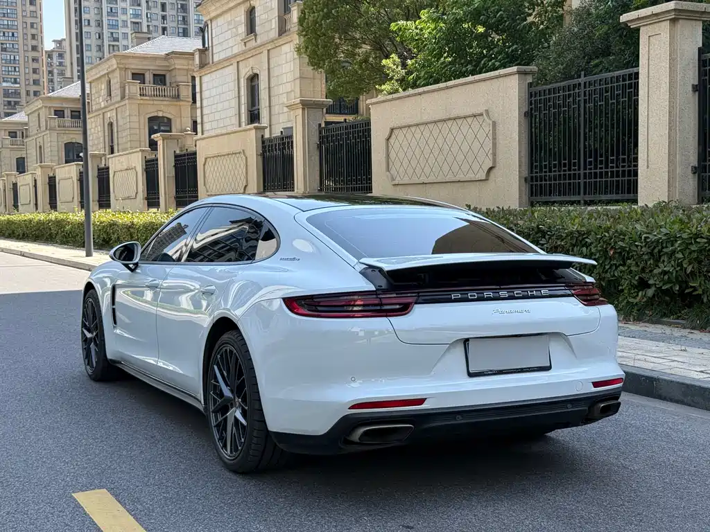 2017 Porsche Panamera Executive Long Wheelbase 3.0T