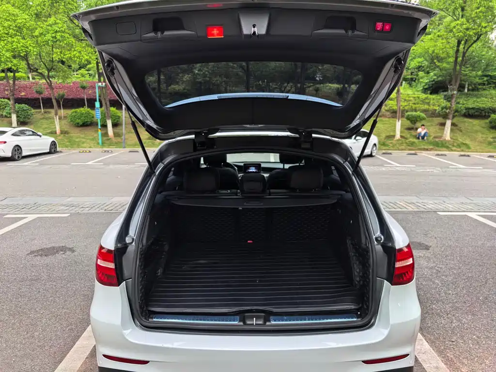 Mercedes-Benz GLC 2019 GLC 260 L 4MATIC Dynamic