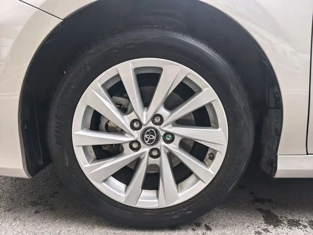 Camry 2021 2.0G Luxury Edition