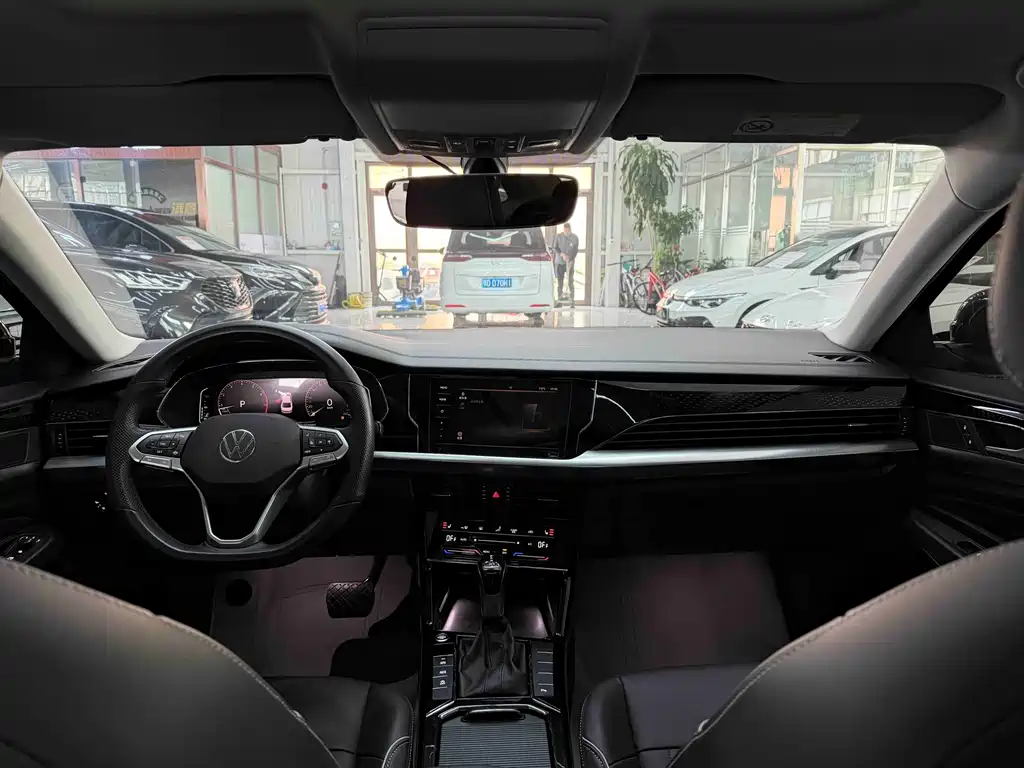 Volkswagen Passat 2022 280TSI Elite Edition