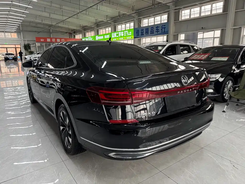 Volkswagen Passat 2022 280TSI Elite Edition