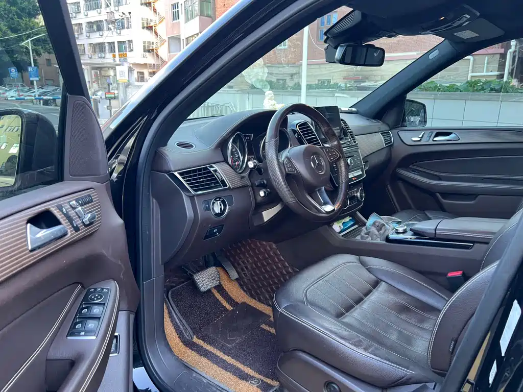 Mercedes-Benz GLE 400 4MATIC