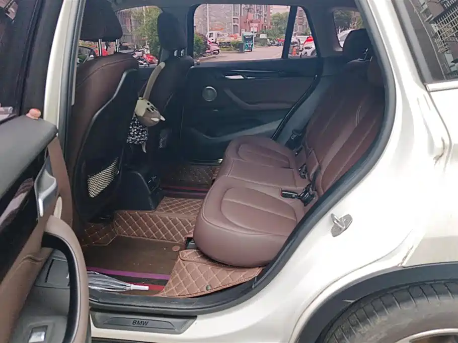BMW X1 2022 sDrive25Li Leading Edition