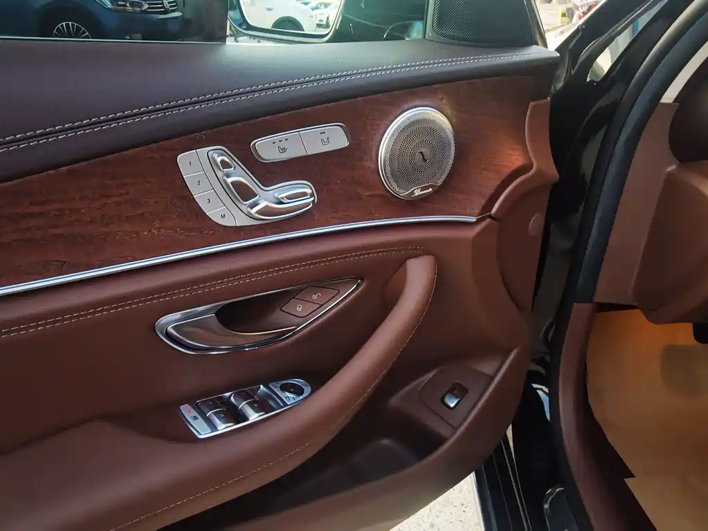 Mercedes-Benz E-Class 2021 E 300 L Fashion Edition