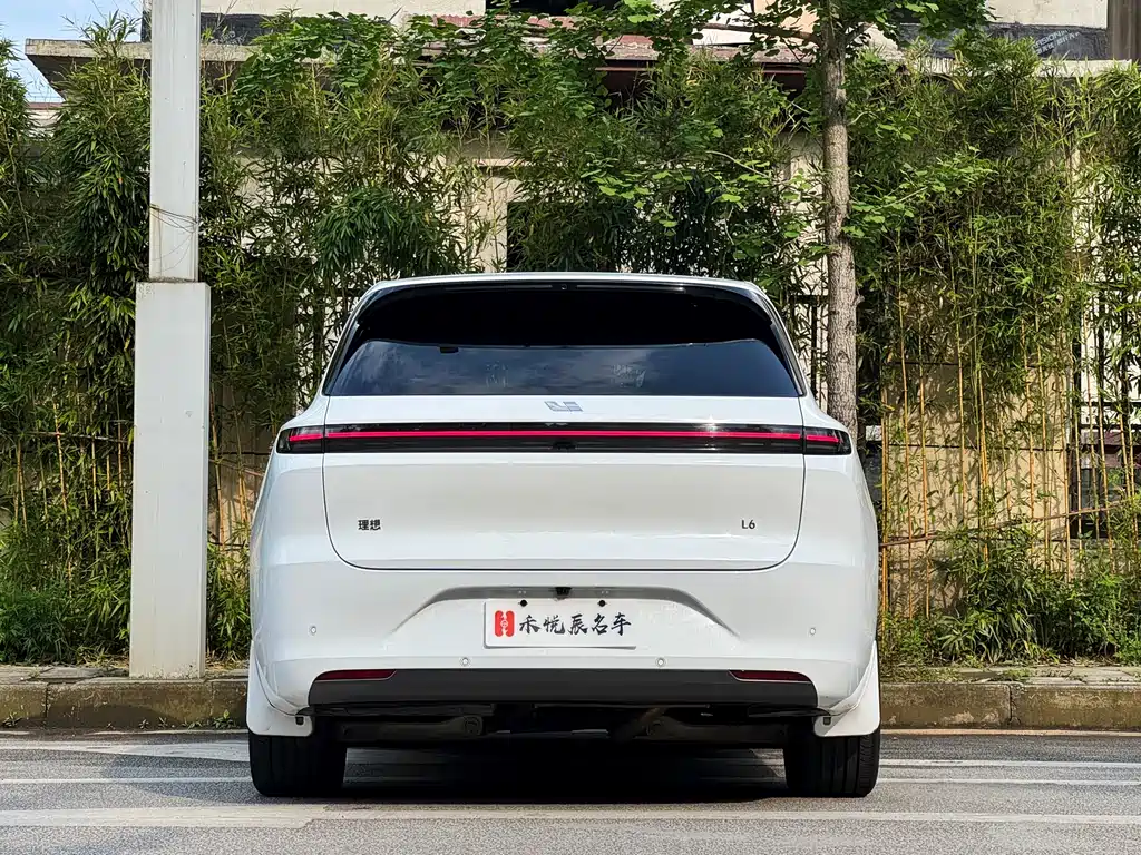 Li Auto L6 2024 Pro