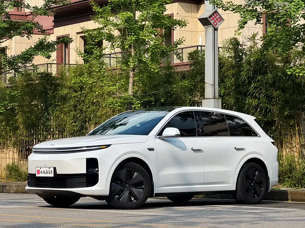 Li Auto L6 2024 Pro