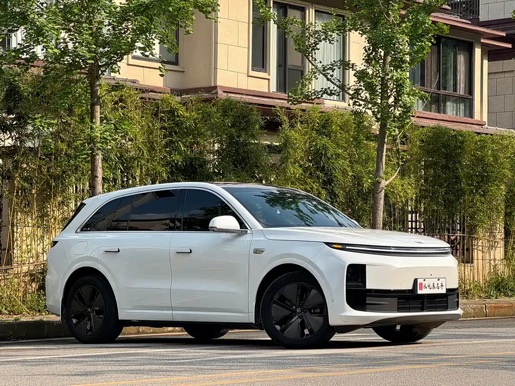 Li Auto L6 2024 Pro
