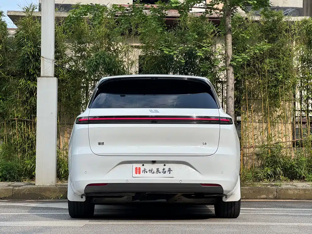 Li Auto L6 2024 Pro