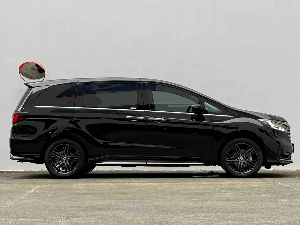 Odyssey 2022 2.0L e:HEV Sharp Enjoy Edition