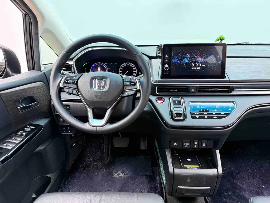 Odyssey 2022 2.0L e:HEV Sharp Enjoy Edition