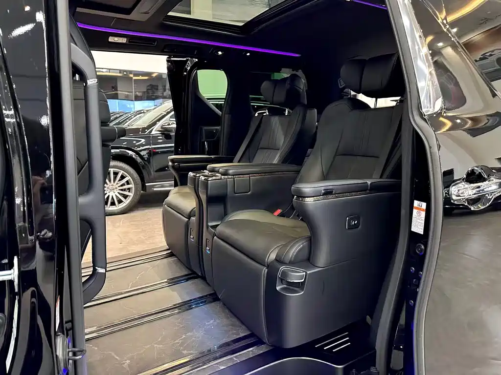 Toyota Alphard 2021 Hybrid 2.5L Premium Edition