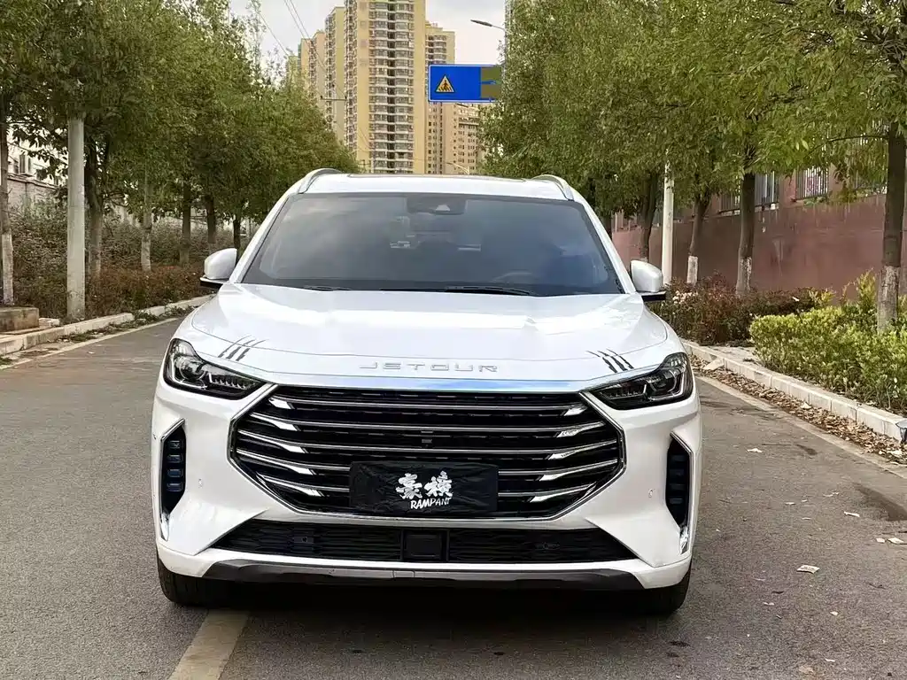 Jetour X70 PLUS 2021 1.6T DCT Chen 7-seater
