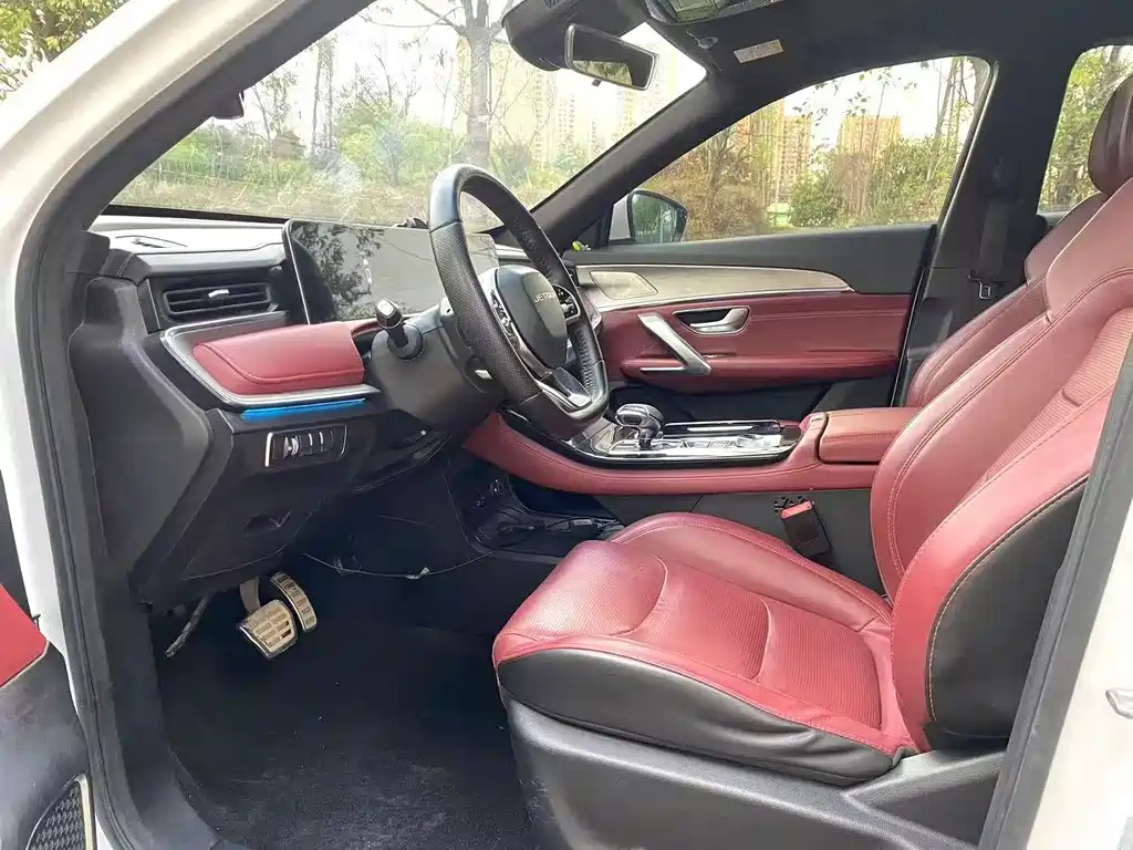 Jetour X70 PLUS 2021 1.6T DCT Chen 7-seater