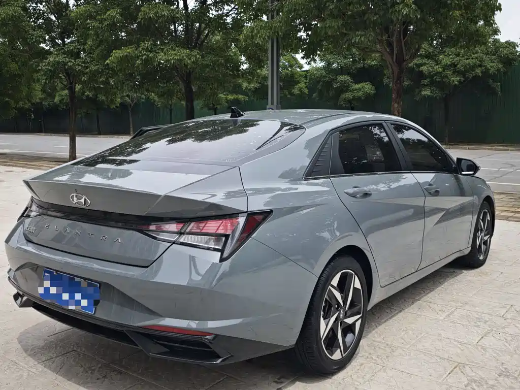 Elantra 2023 1.5L CVT GLS Leading Edition
