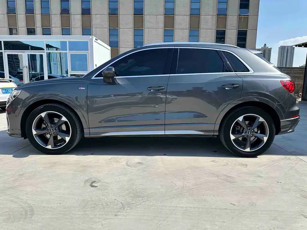 Audi Q3 2022 35 TFSI Fashion Dynamic