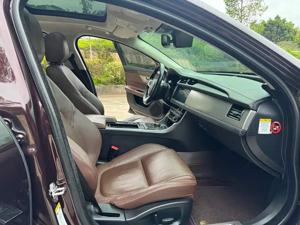Jaguar XFL 2018 2.0T 250PS Luxury Edition