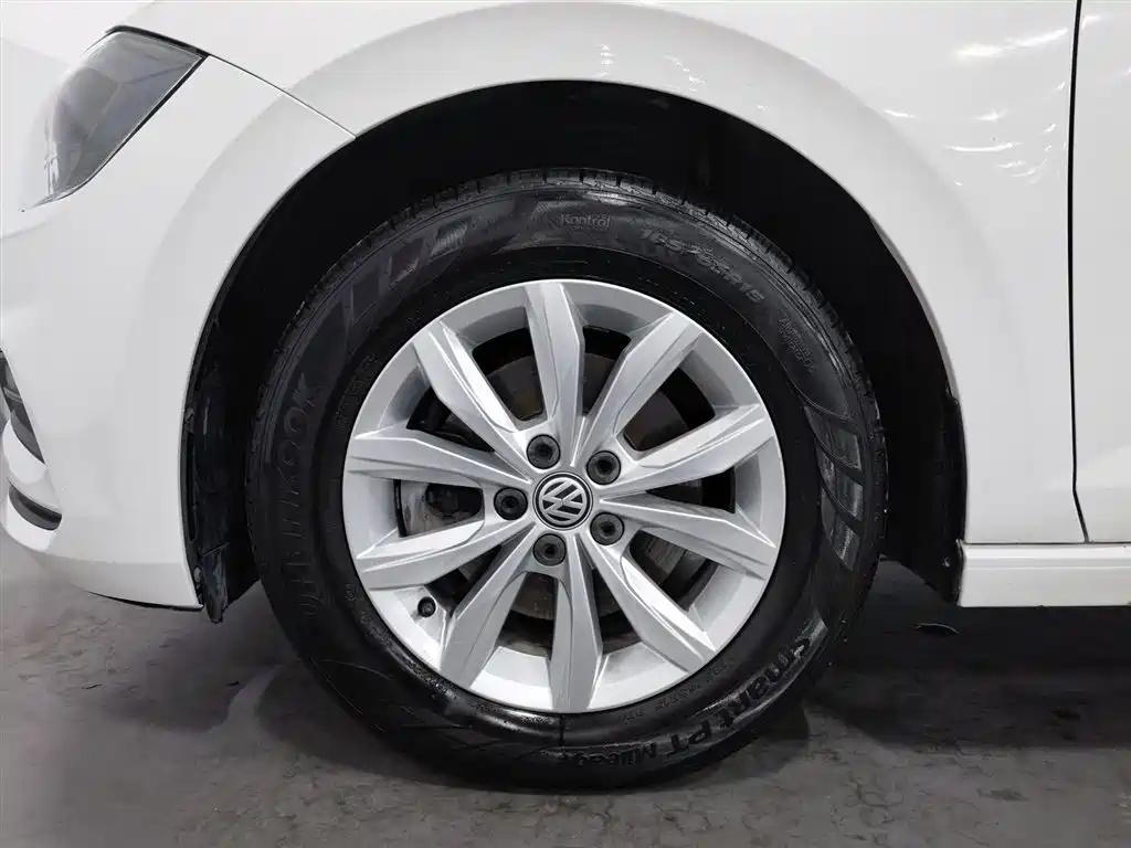 Volkswagen Polo Plus 2019 1.5L Automatic Colorful Tech Edition