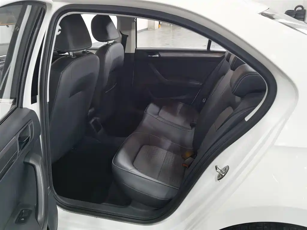 Volkswagen Santana Gran Lavida 2017 1.6L Automatic Comfort Edition