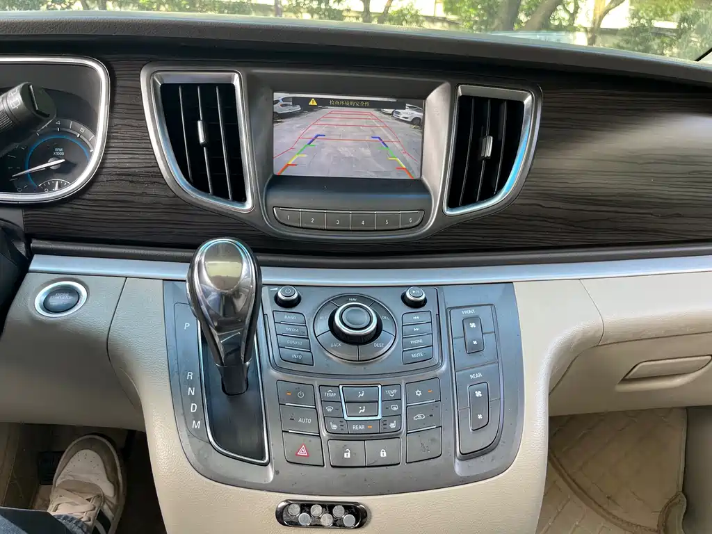 Buick GL8 2013 3.0L GT Luxury Business Elegant Edition