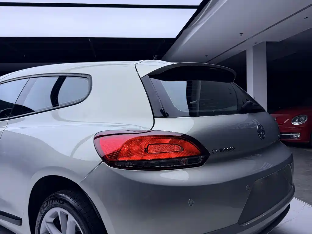 Volkswagen Scirocco 2011 2.0 TSI Luxury Edition