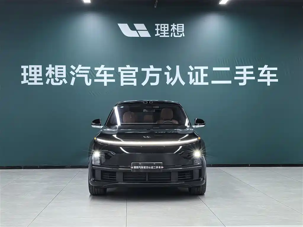 Li Auto L7 2025 Max Intelligent Refresh Edition
