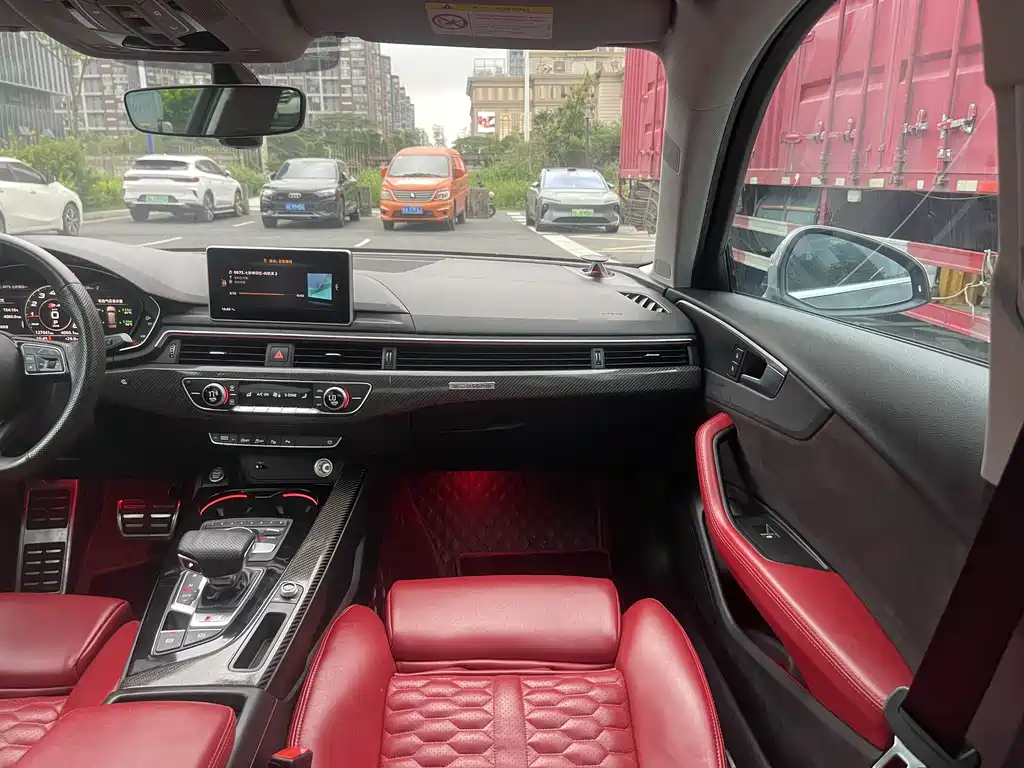 Audi A4L 2019 40 TFSI Fashion Edition China VI