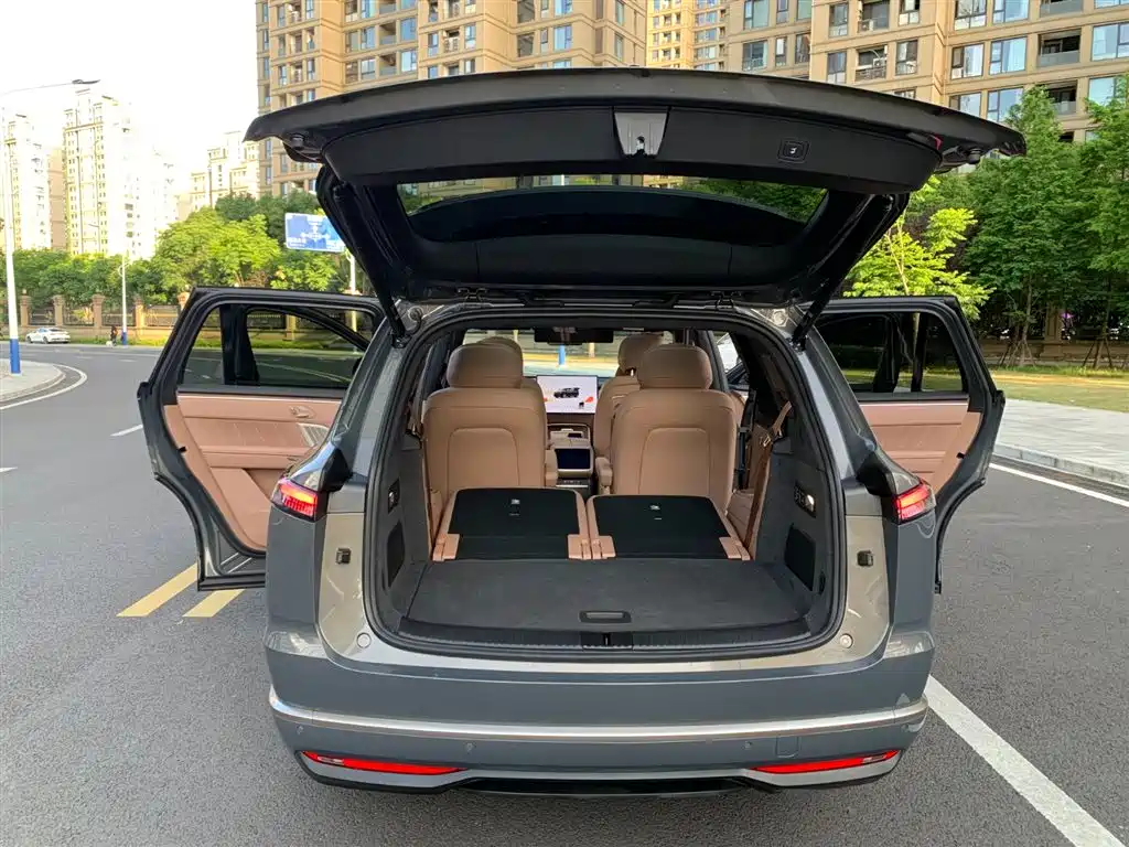 Onvo L90 2025 Max 6-Seater